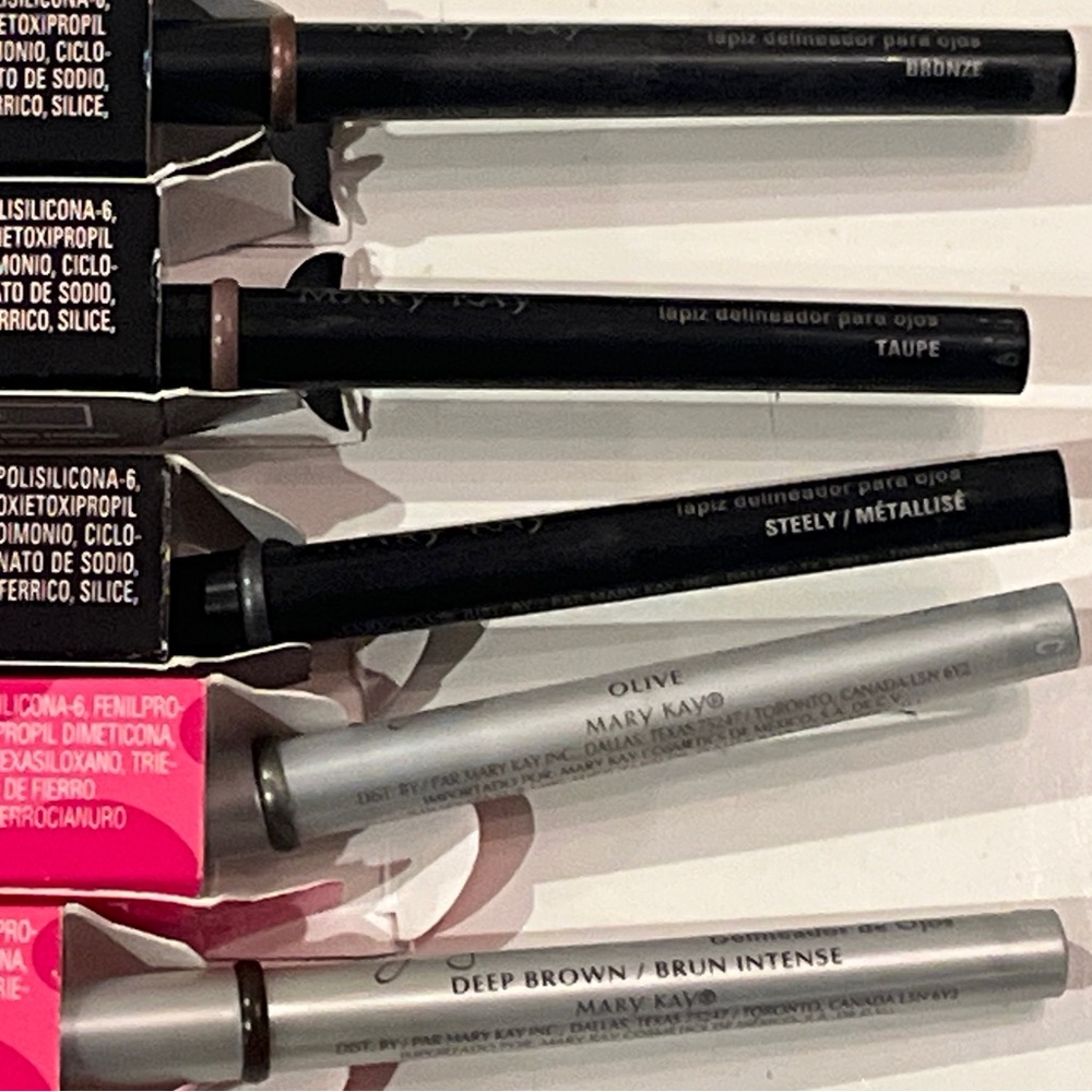 New Lot of Mary Kay Eyeliners